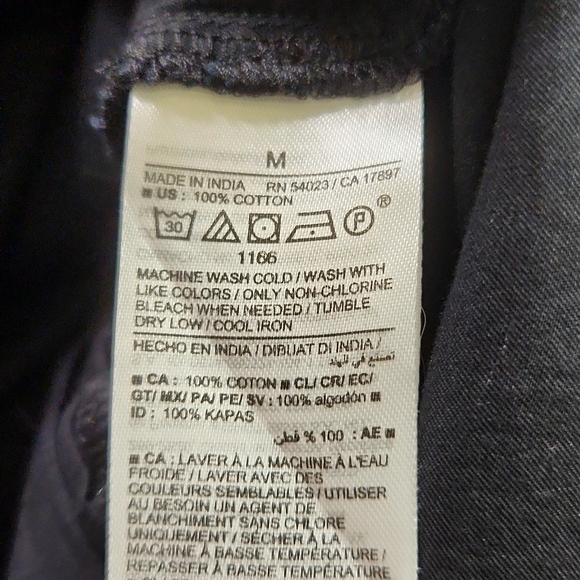 Old Navy black cotton shirt dress in great condition! Classic. Size Medium - Picture 6 of 10